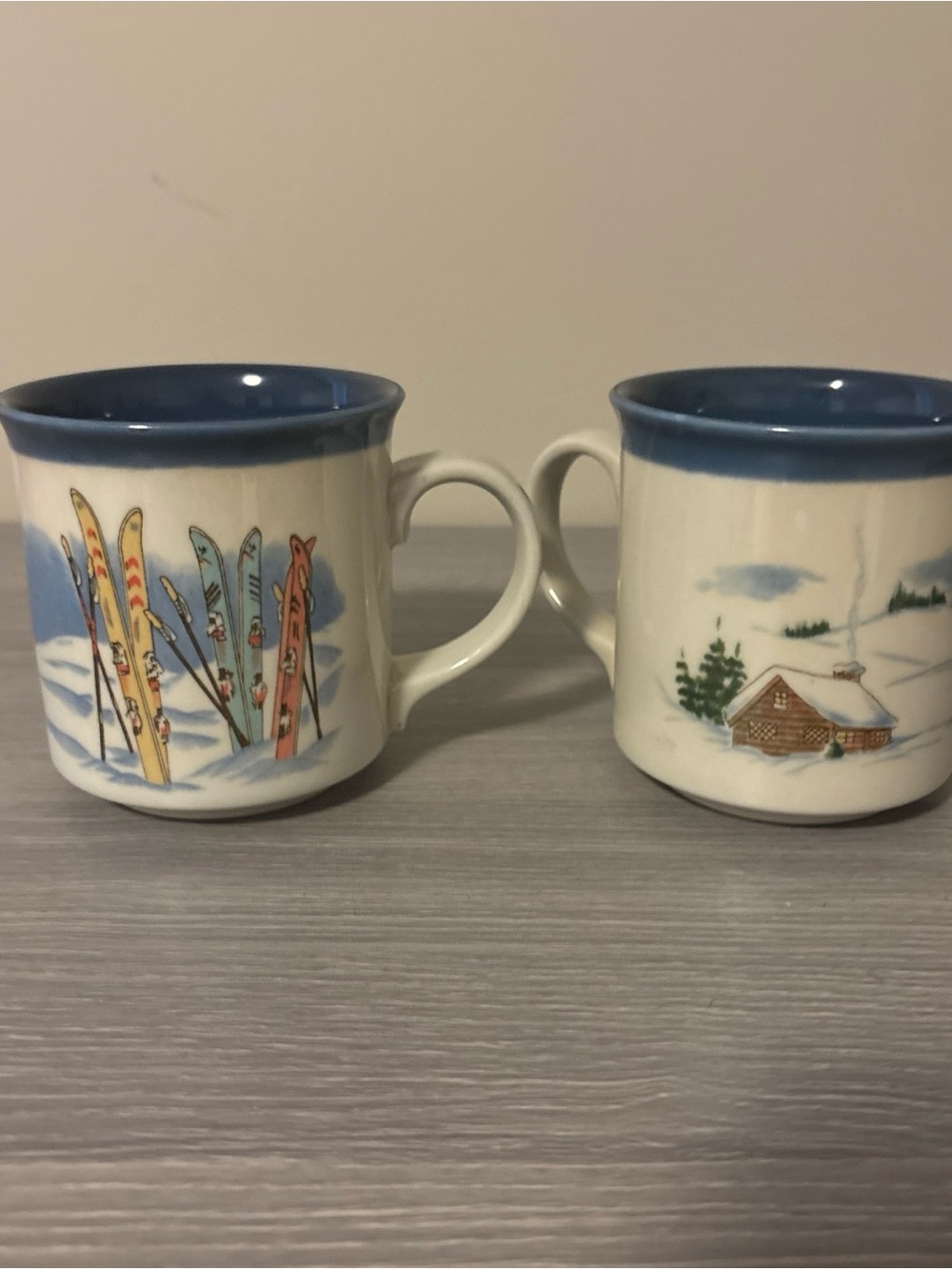 Vintage OTAGIRI Ruth Pengal Skiis in Snow & Lodge Coffee Mug VNM set of 2
